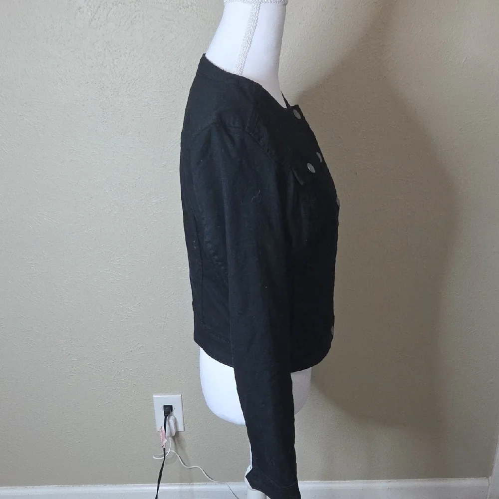 Elle Black Jean Jacket, Size Medium, Barely Worn!